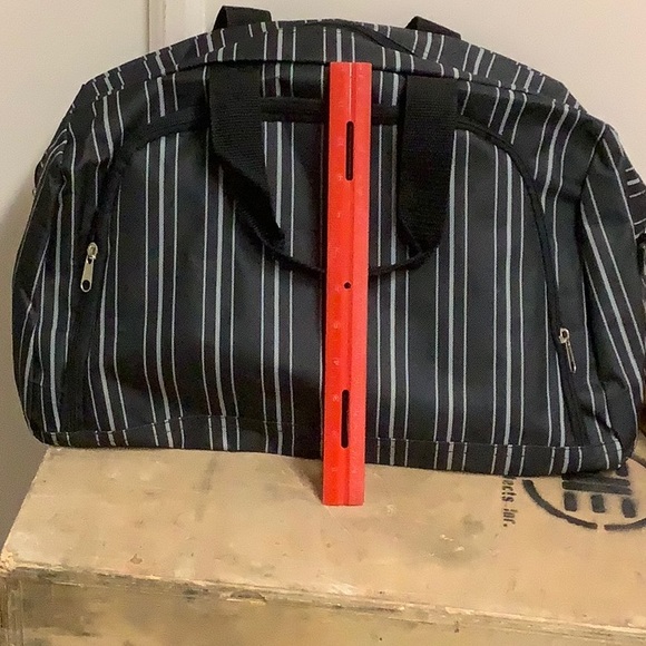 NWOTCarry On tote, overnight bag - Picture 2 of 5